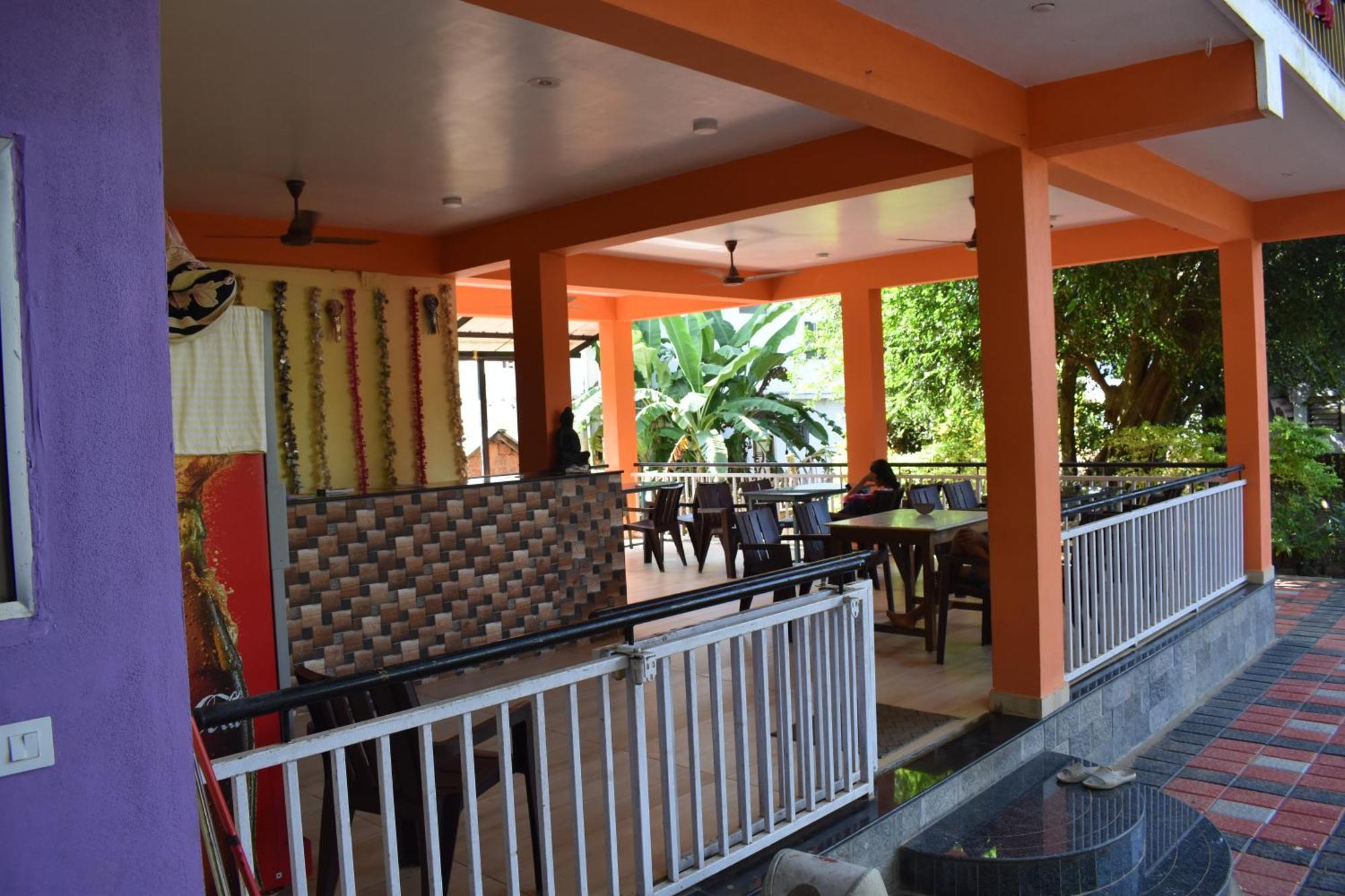 Gundappa Cafe Gokarna Kudle Beach Hotel Exterior photo